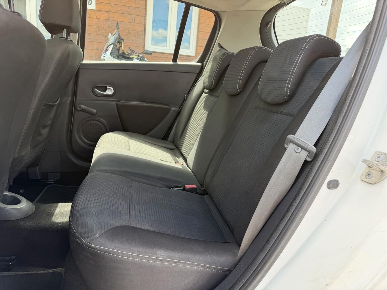 RENAULT Clio 1.2 Benzina 5 porte NEOPATENTATI