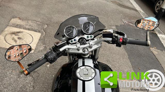 YAMAHA XJR 1300 racer