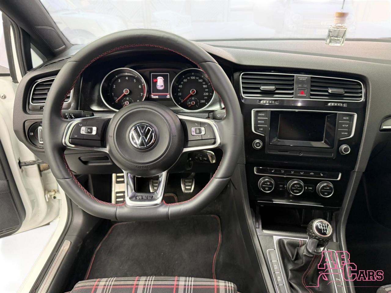 Volkswagen Golf GTI Performance