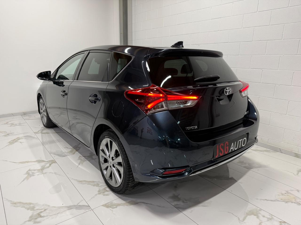 Toyota Auris 1.6 D-4D Active