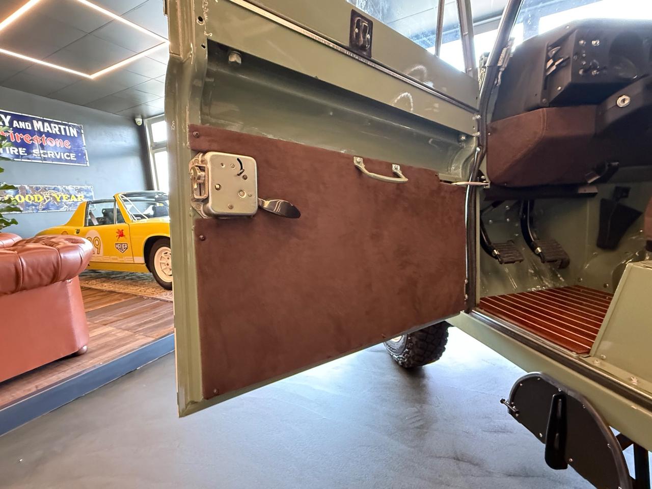 Land Rover Defender SERIES 88 SOFT TOP