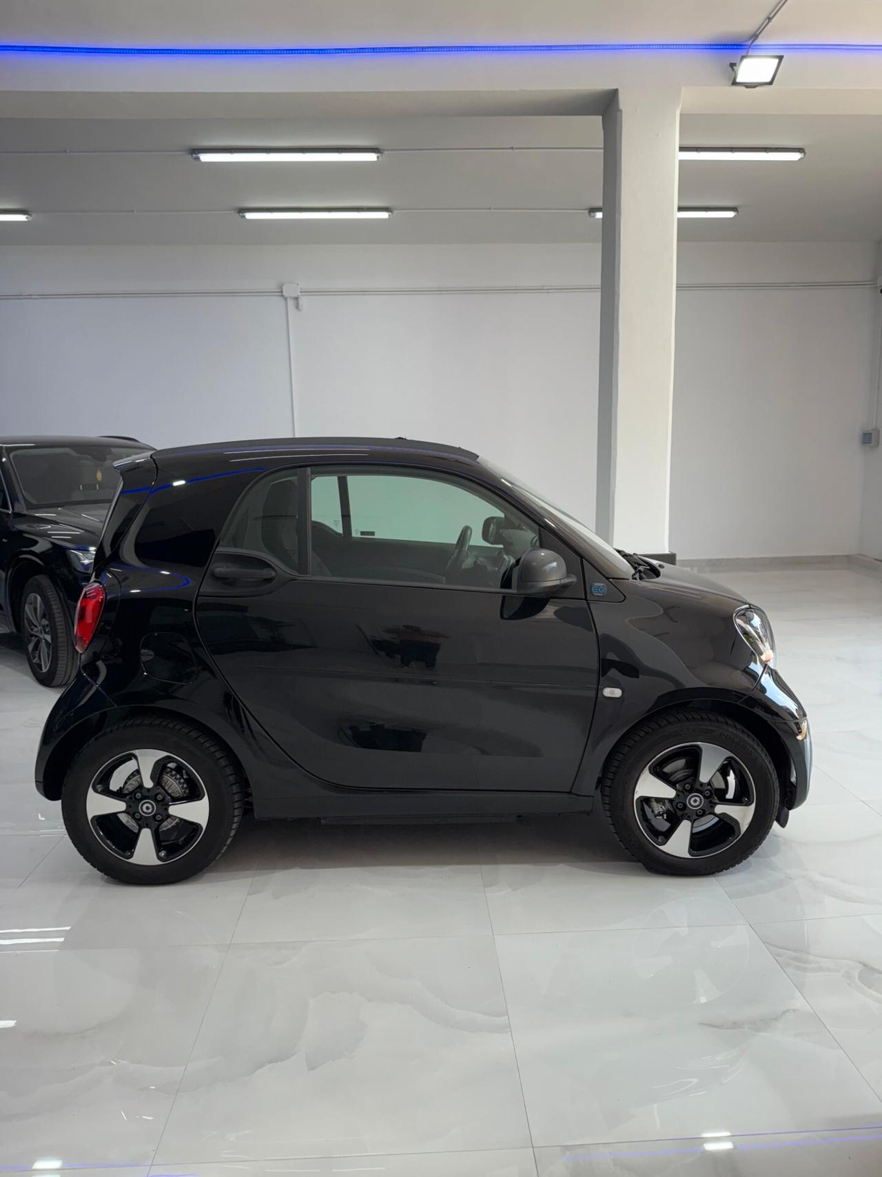 Smart ForTwo EQ Racingrey