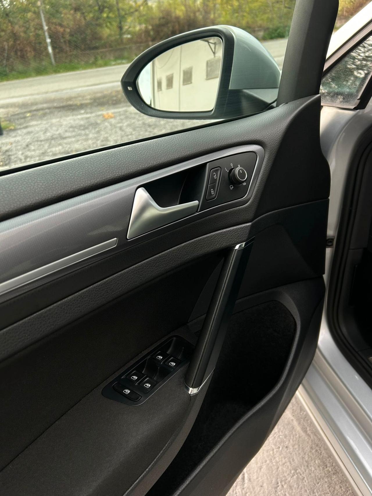 Volkswagen Golf 1.6 TDI 110 CV 5p. Sport Edition BlueMotion Technology