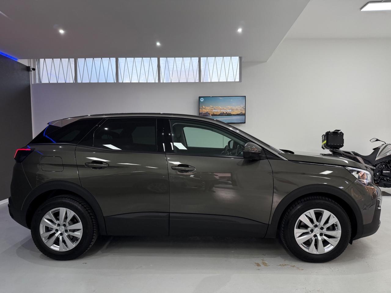 Peugeot 3008 BlueHDi 130 S&S EAT8 Business