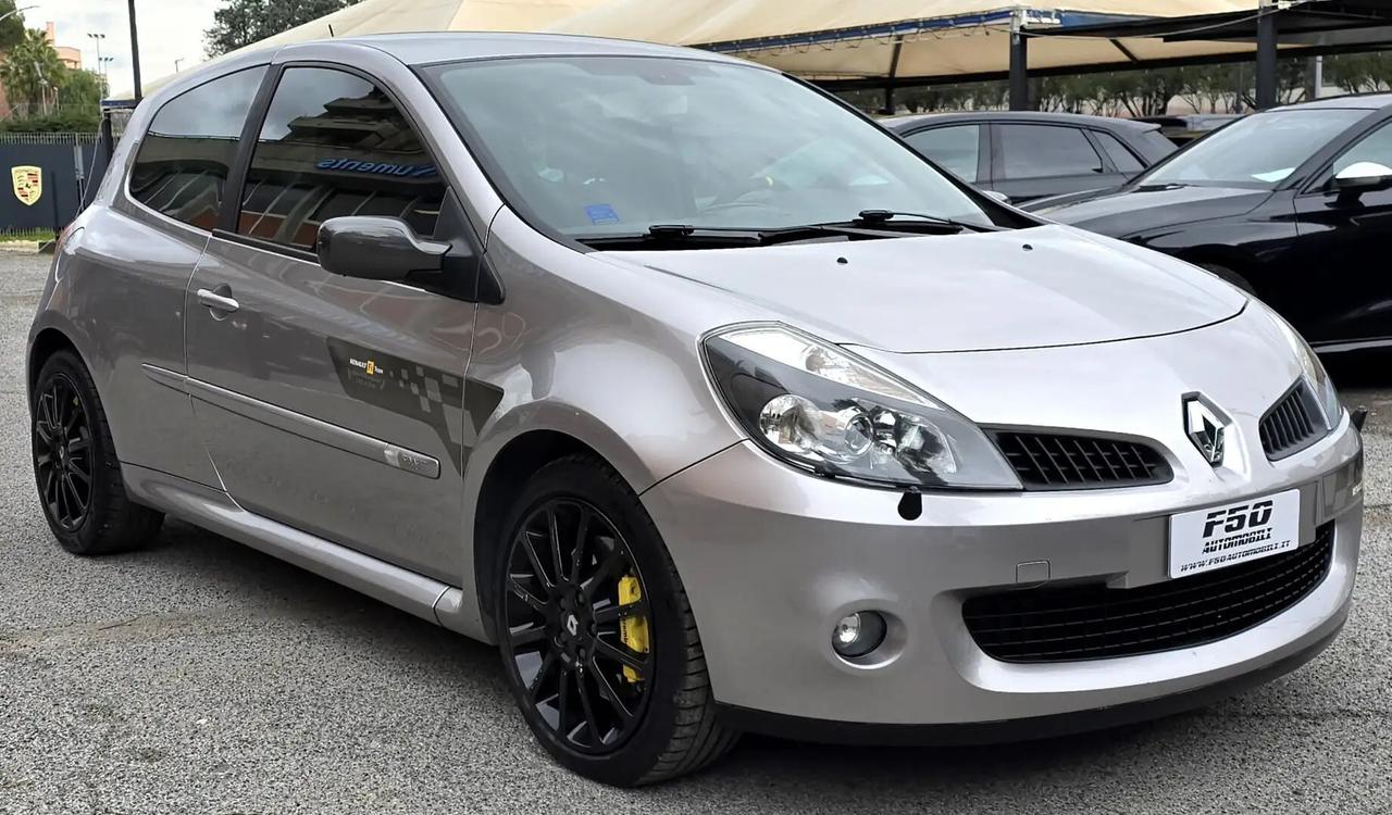 Renault Clio 2.0 16V 200CV 3 porte RS - Vettura di interesse Storico e Collezionistico