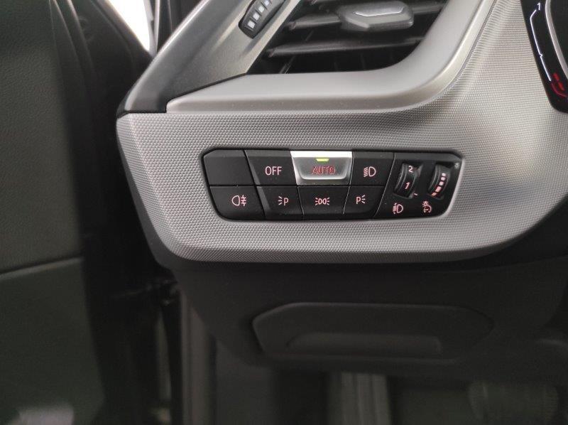 BMW Serie 1 (F40) - 116d 5p. Business Advantage