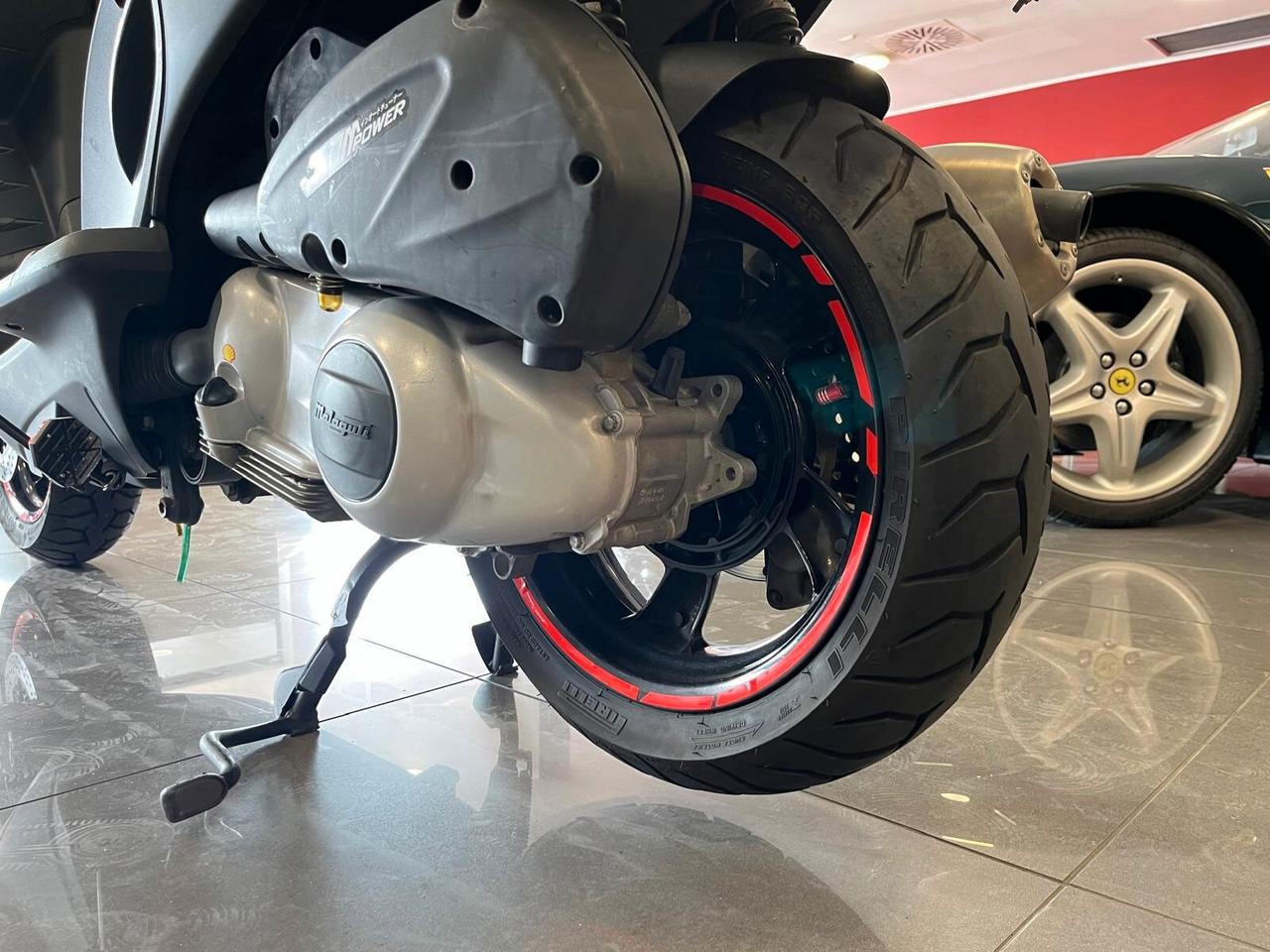 Malaguti F12 Phantom Max 200
