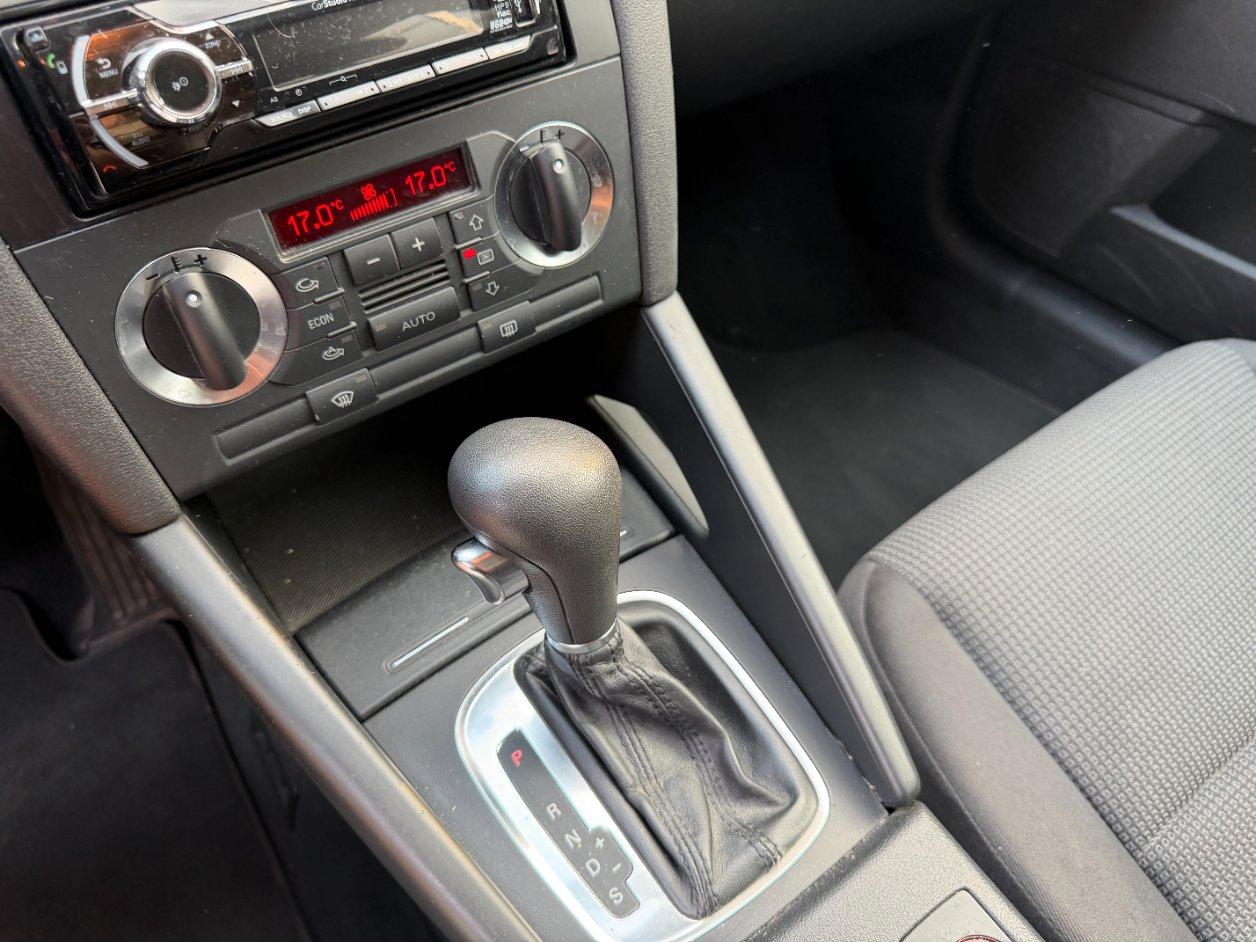 Audi A3 Sportback 1.6 Ambition CAMBIO AUTOMATICO IDONEA NEOPATENTATI