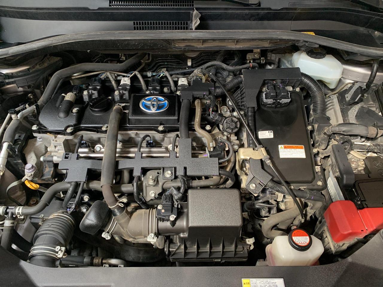 Toyota C-HR 1.8h Lounge 2wd e-cvt