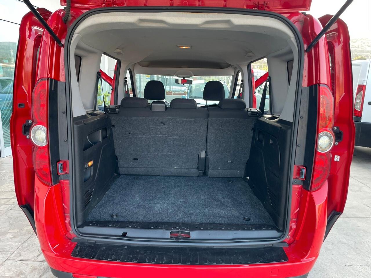 Fiat Doblo Doblò 1.6 MJT 105 cv autovettura