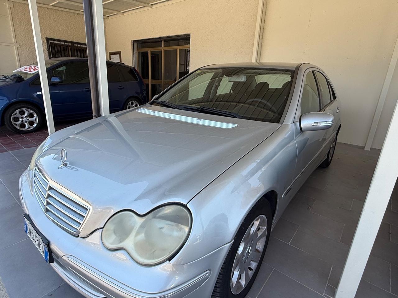 Mercedes-benz C 220 CDI tagliandi e distribuzione Mercedes