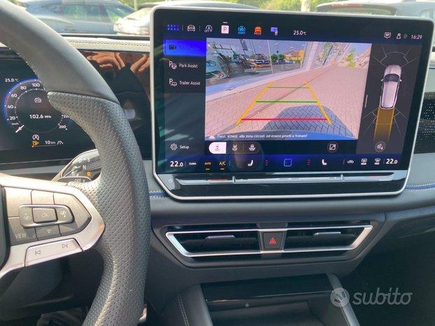 VOLKSWAGEN Tiguan 2.0 TDI 150 CV SCR DSG R-Line