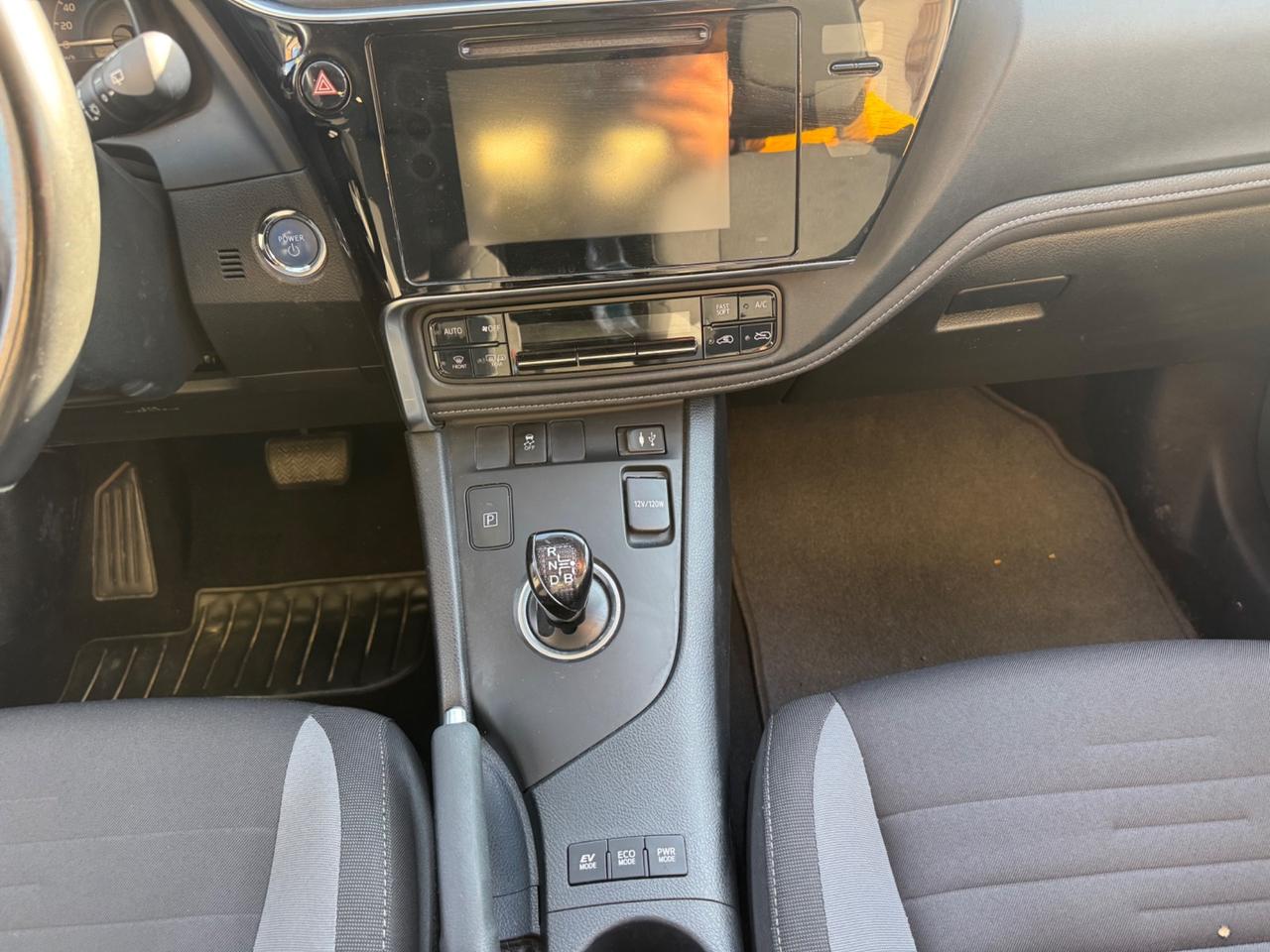 Toyota Prius 1.8 Active