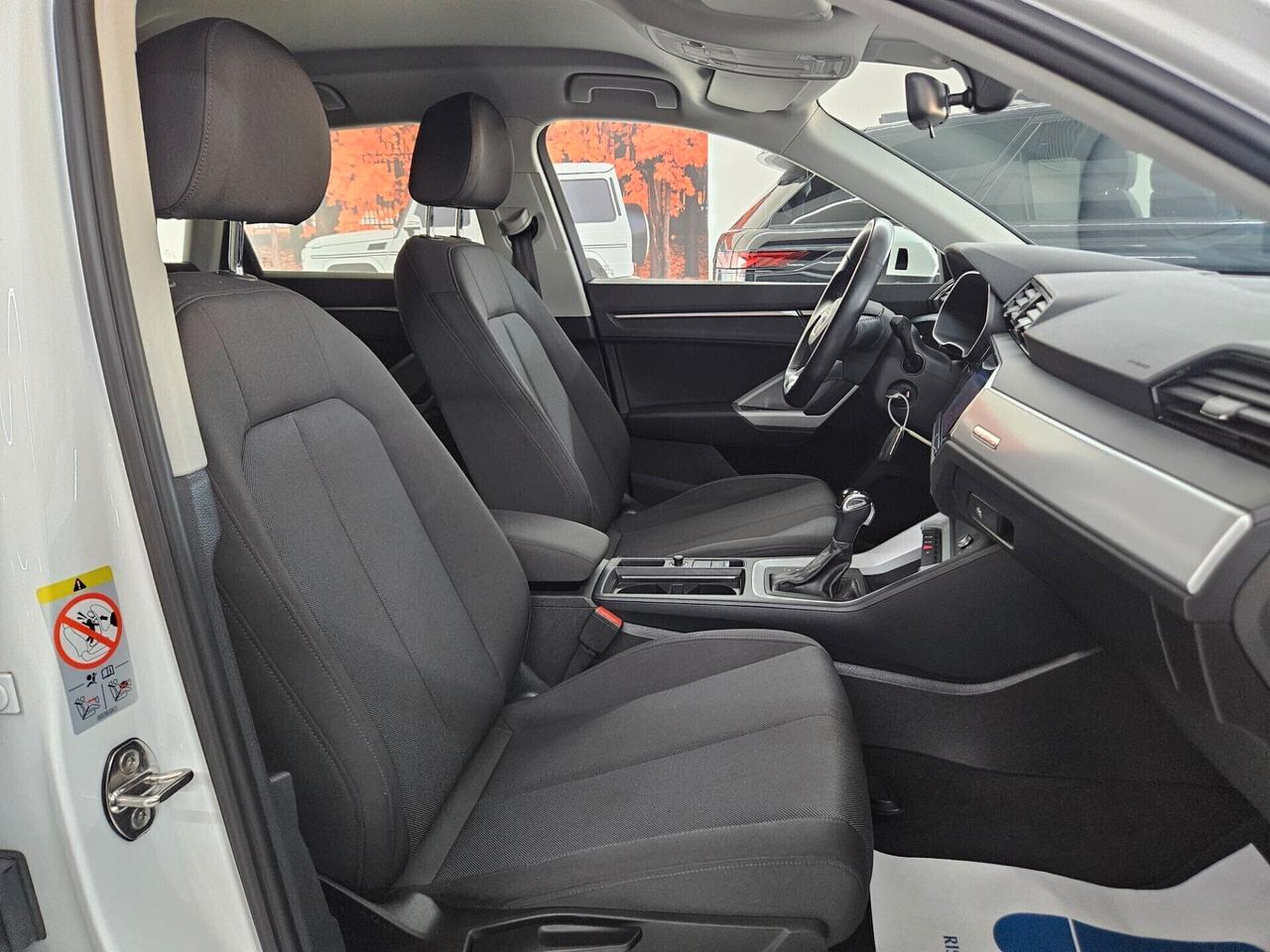 Audi Q3 35 2.0 tdi Business quattro s-tronic