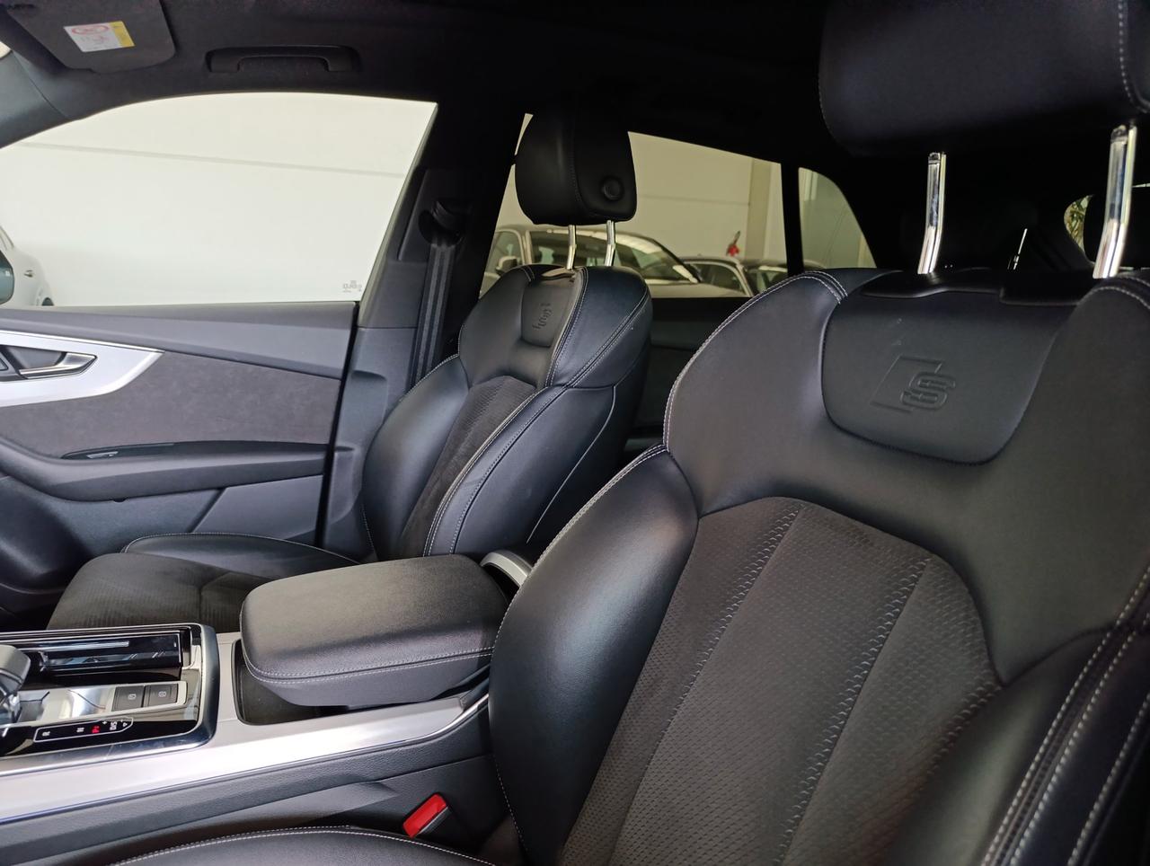 Audi Q8 55 3.0 tfsi mhev Sport quattro tiptronic