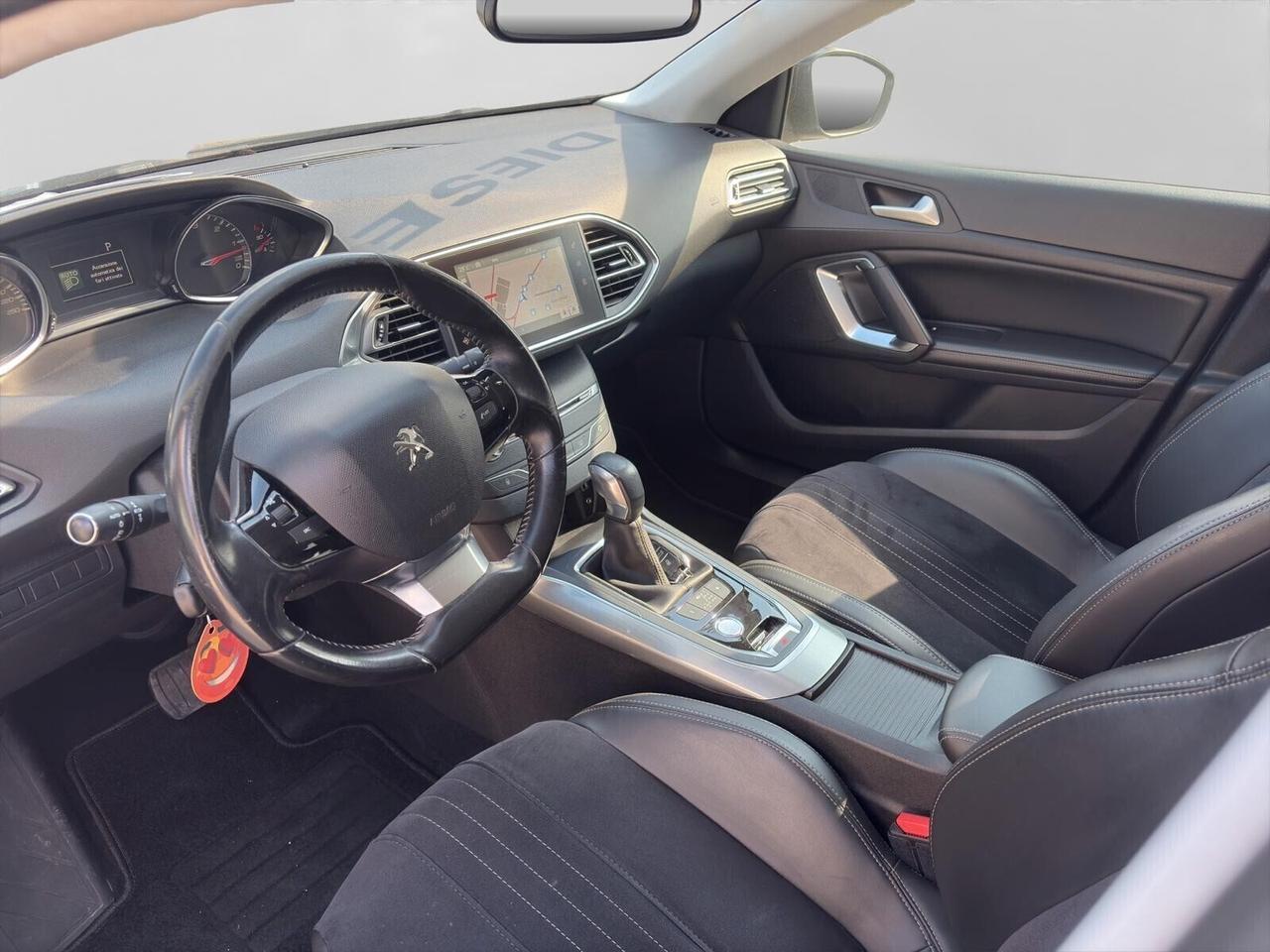 Peugeot 308 5p. 1.6 BlueHDi 120 aut. Allure