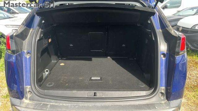 PEUGEOT 3008 3008 AUTOM 1.5 bluehdi Business s TG : GC806FJ