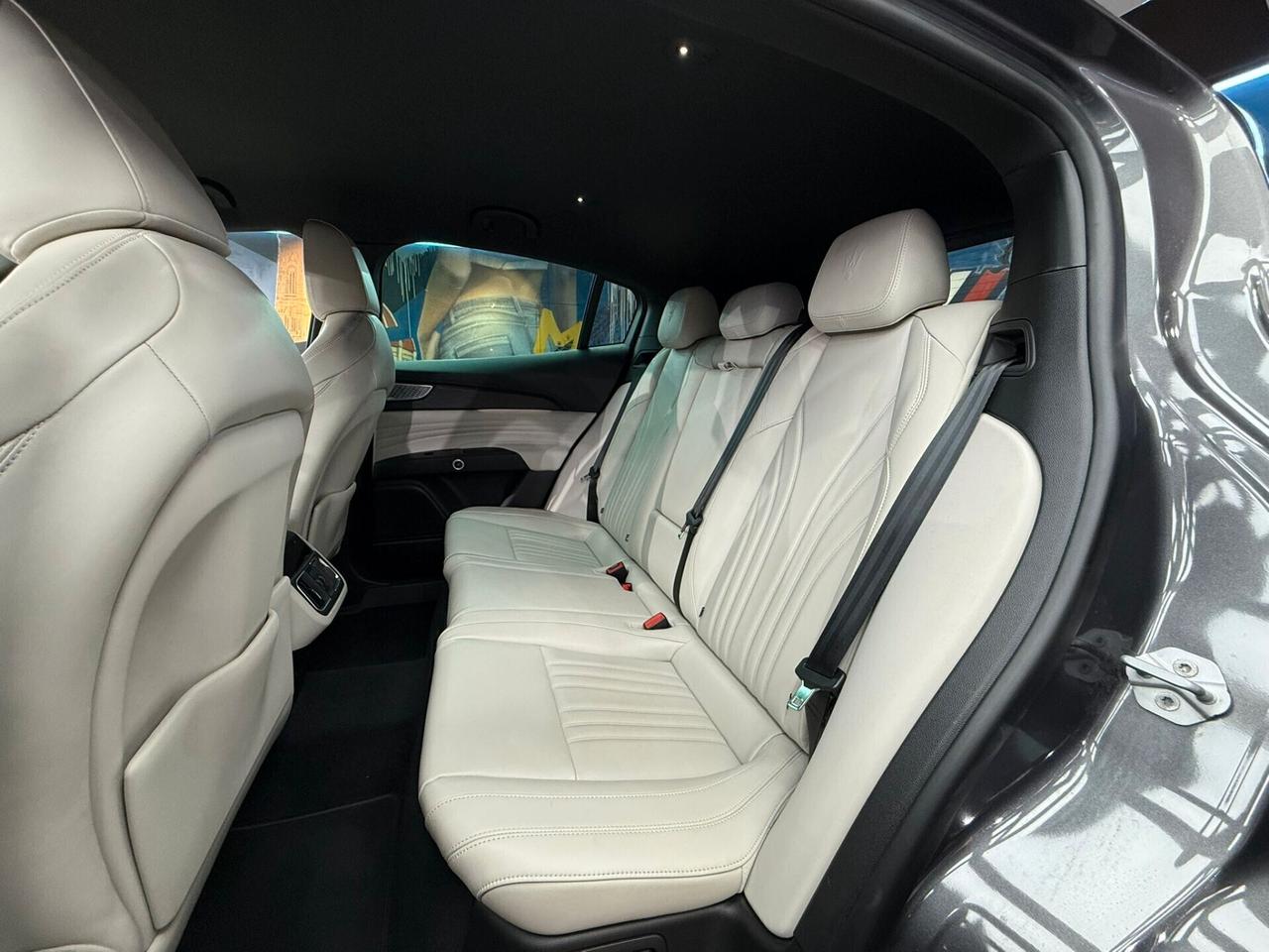 Maserati Grecale MHEV 330 CV AWD Modena (942)