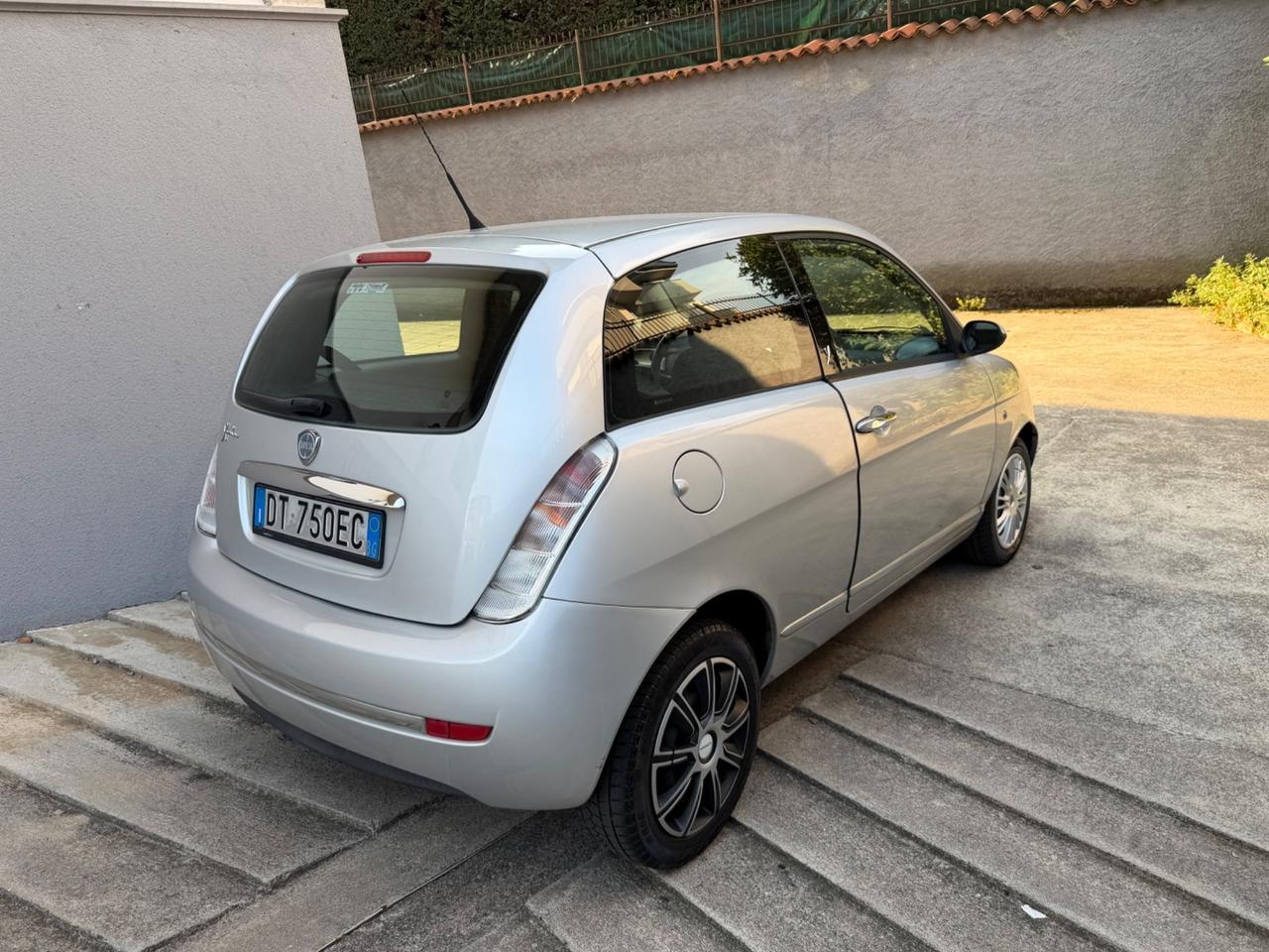 Lancia Ypsilon 1.2 Platino