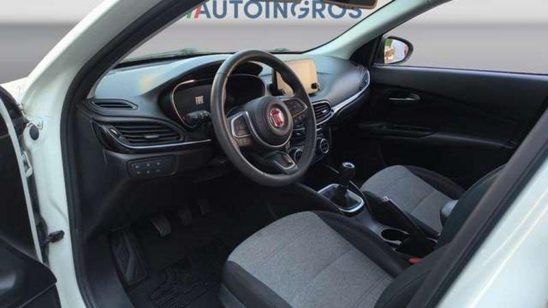 FIAT Tipo 5 Porte 1.0 Cross