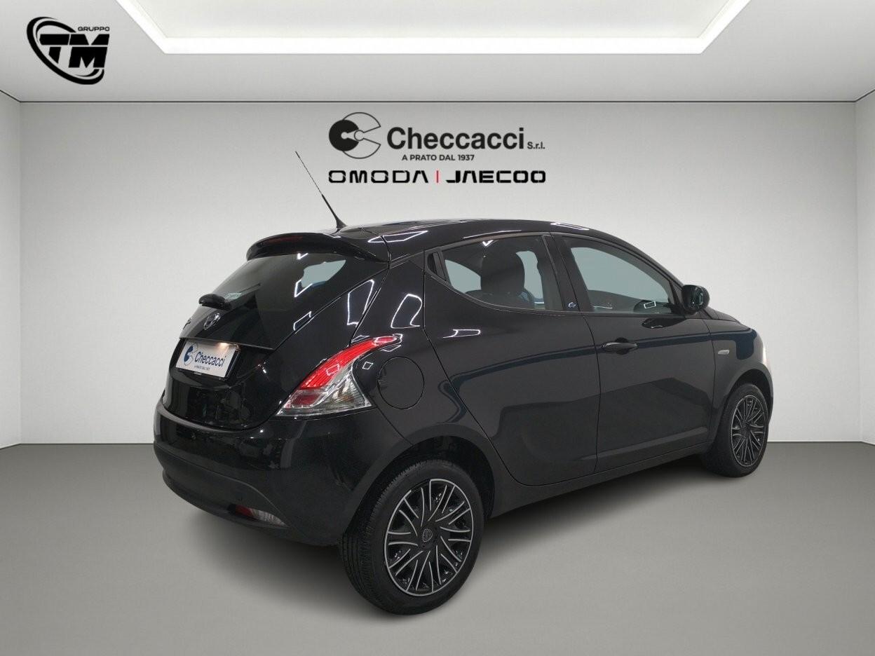 Lancia Ypsilon 1.2 69 CV 5 porte GPL Ecochic Elefantino Blu