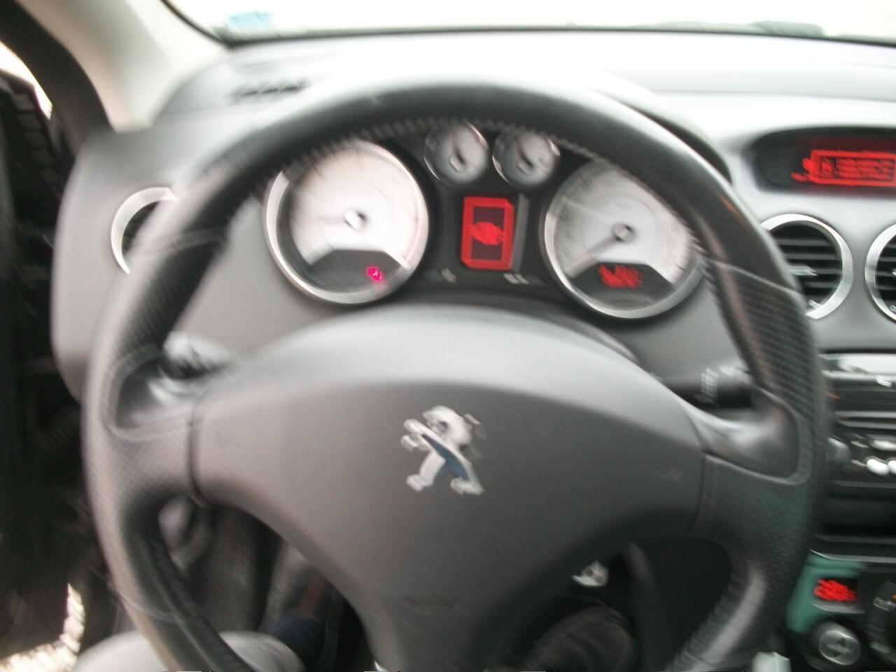 Peugeot 308 1.6 e-HDi 112CV Stop&Start CC Allure CAPRIO NERA 06 MARCE GARANZIA UN ANNO