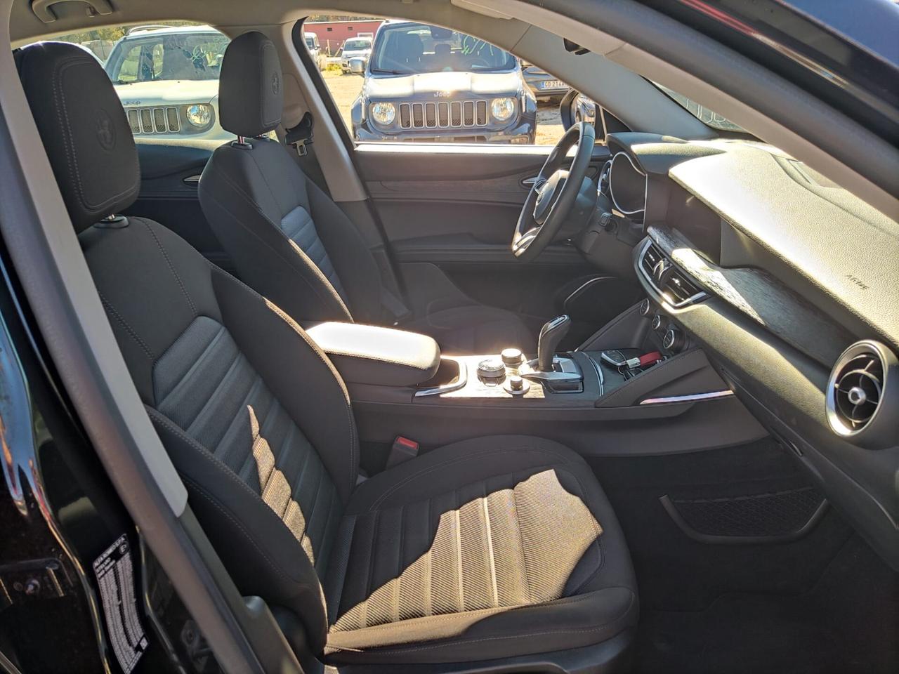 Alfa Romeo Stelvio 2.2 Turbodiesel 190 CV AT8 RWD Business