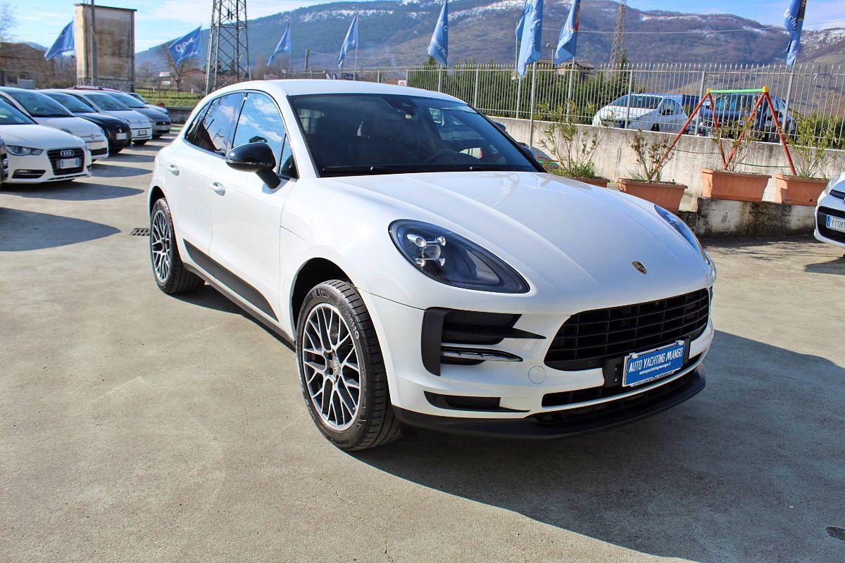 PORSCHE - Macan - 2.0 PDK Full Optionals