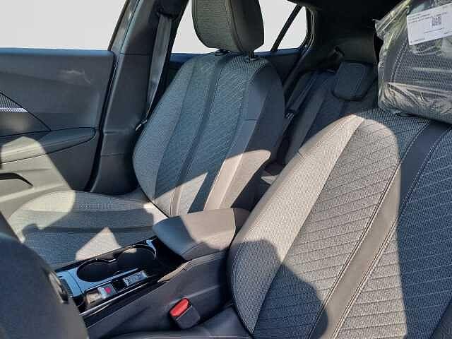 Peugeot 2008 2008 1.2 hybrid Allure 110cv e-dcs6