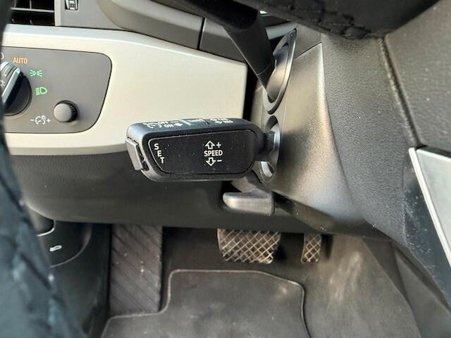 Audi A4 Avant 30 TDI/136 CV S tronic Business 2022