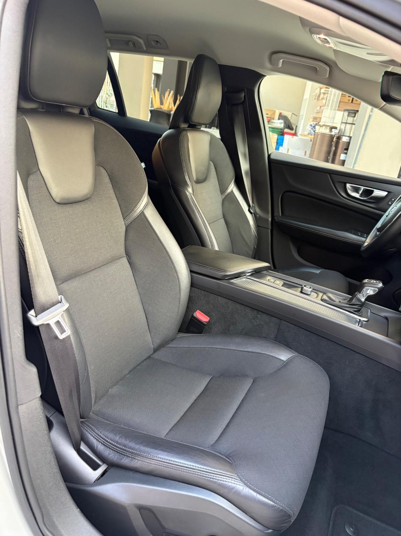 Volvo V60 D4 190cv virtual cockpit automatico
