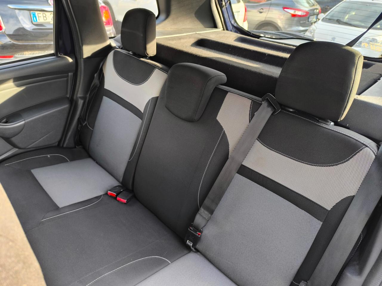 Dacia Duster 1.5 dCi 110CV Start&Stop 4x2 Serie Lim. Black Shadow