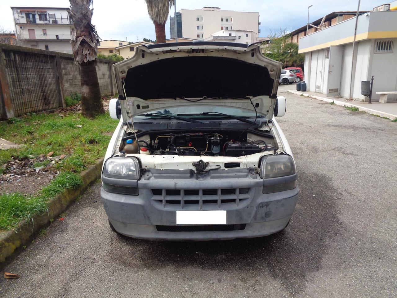 Fiat Doblo 1.9 diesel Cargo Combi 5 posti SX ( Finanziabile )