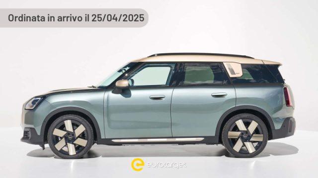 MINI Mini E Essential Countryman