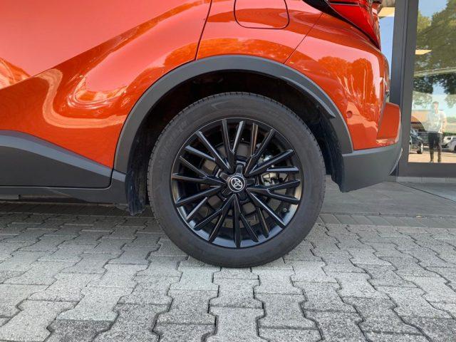 TOYOTA C-HR 2.0 Hybrid E-CVT Premiere