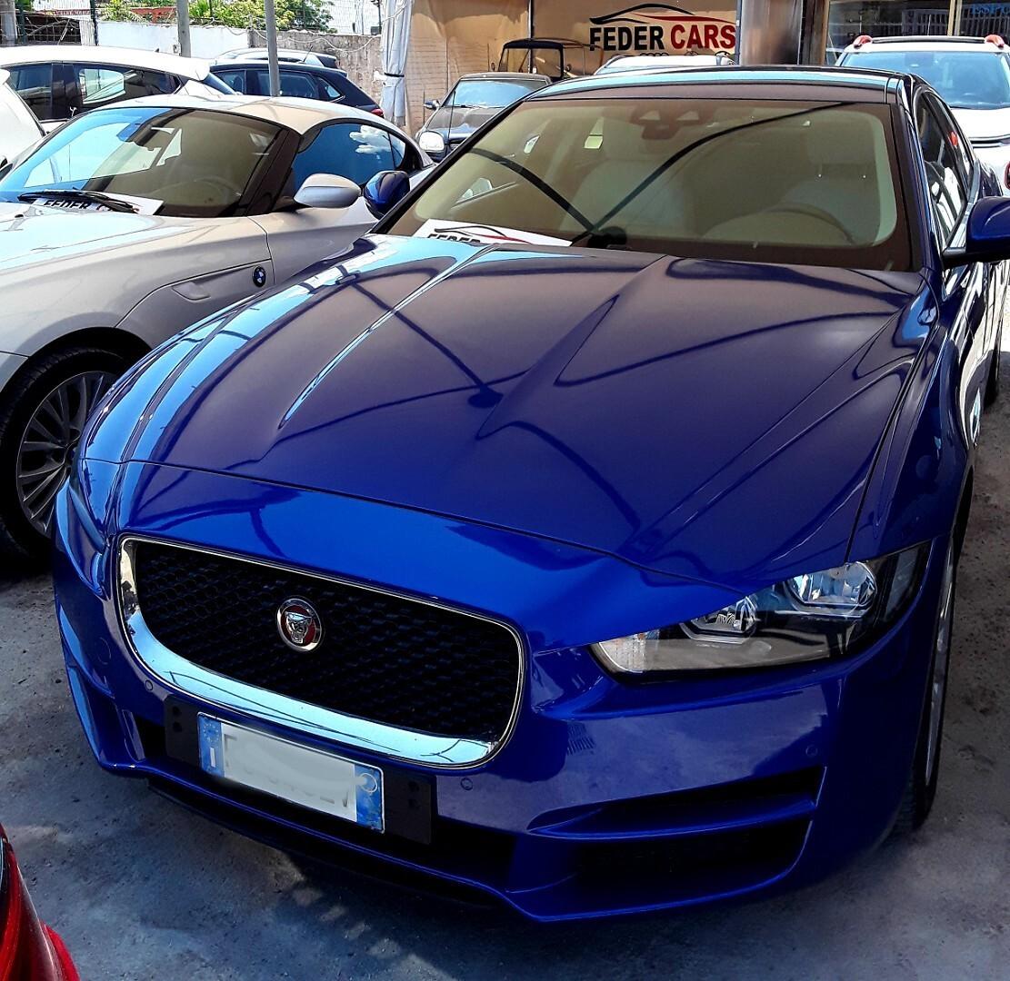 JAGUAR XE 2.0 TDI da vetrina