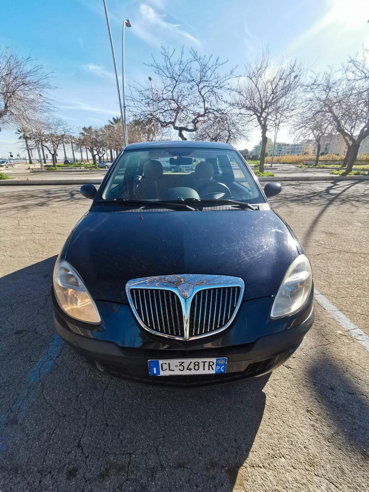 Lancia Ypsilon 1.2 Oro NEOPATENTATI - 2004