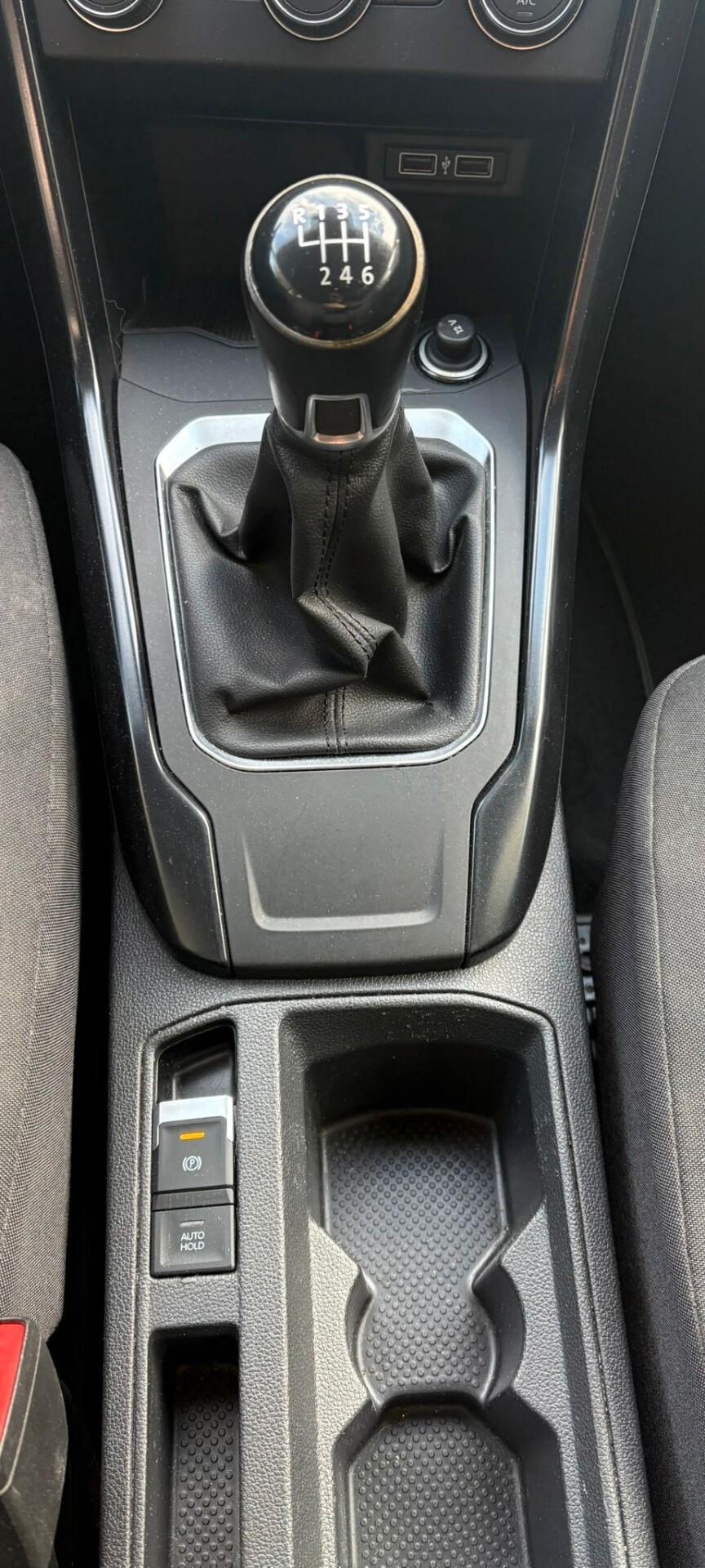 Volkswagen T-Roc 1.6 TDI SCR Business BlueMotion Technology