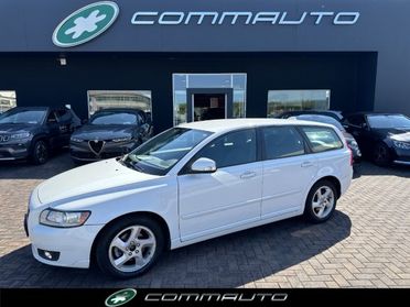 VOLVO V50 D2 POLAR