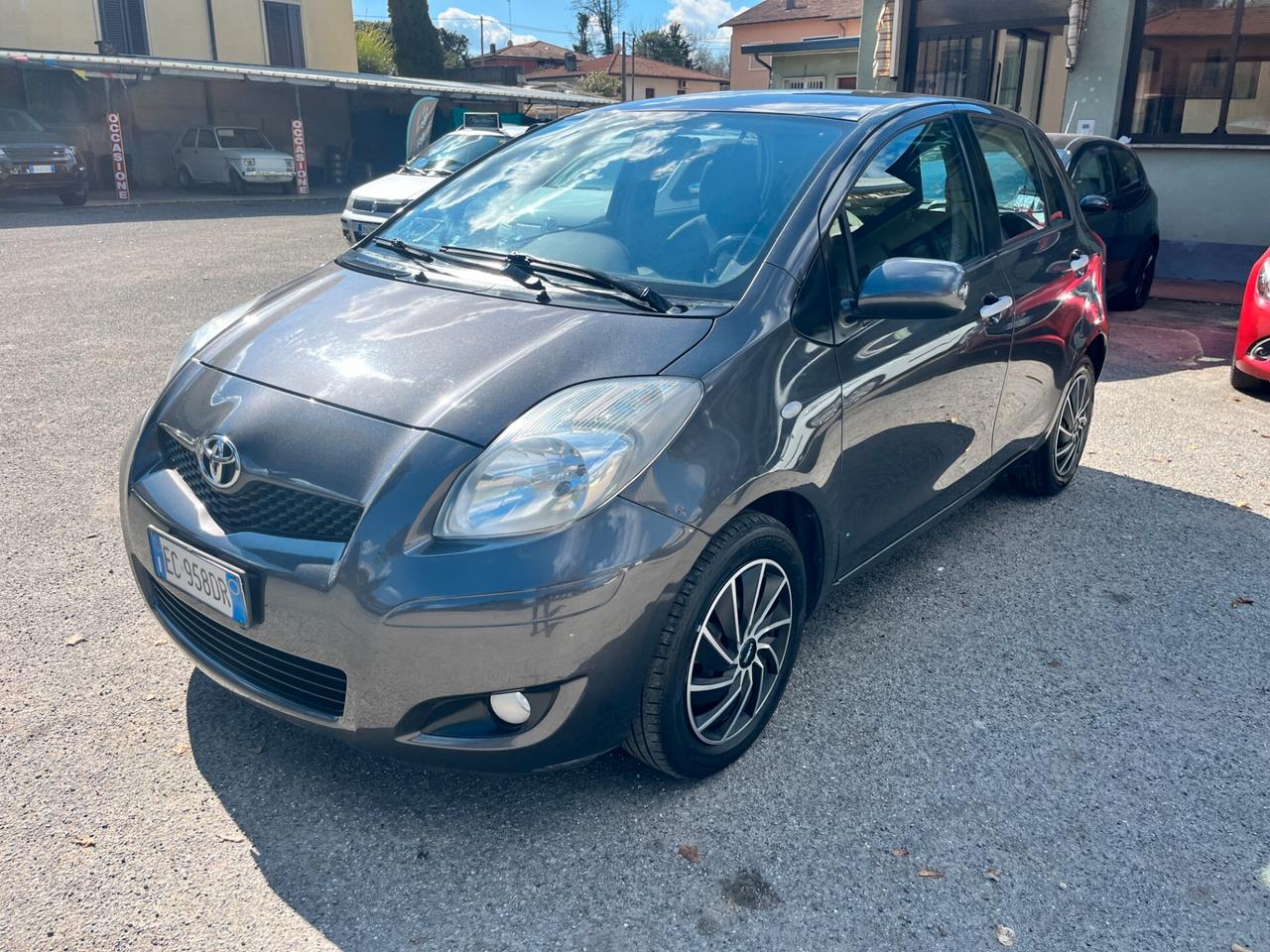 Toyota Yaris 1.3 5 porte Sol
