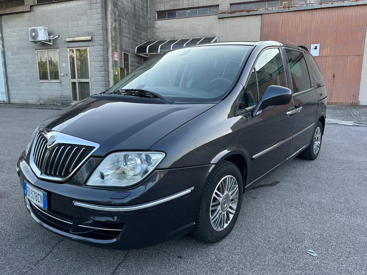 Lancia Phedra 2.2 MJT Limited Edition