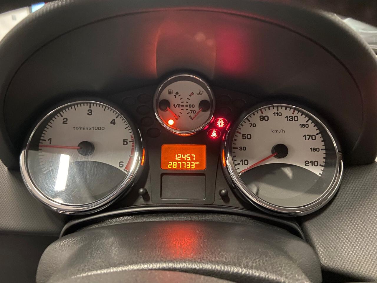 Peugeot 207 1.4 HDi 70CV 5p. Allure