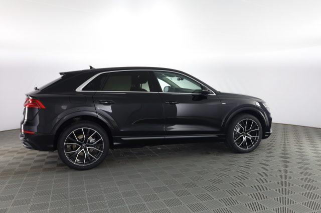 AUDI Q8 Q8 45 TDI quattro tiptronic