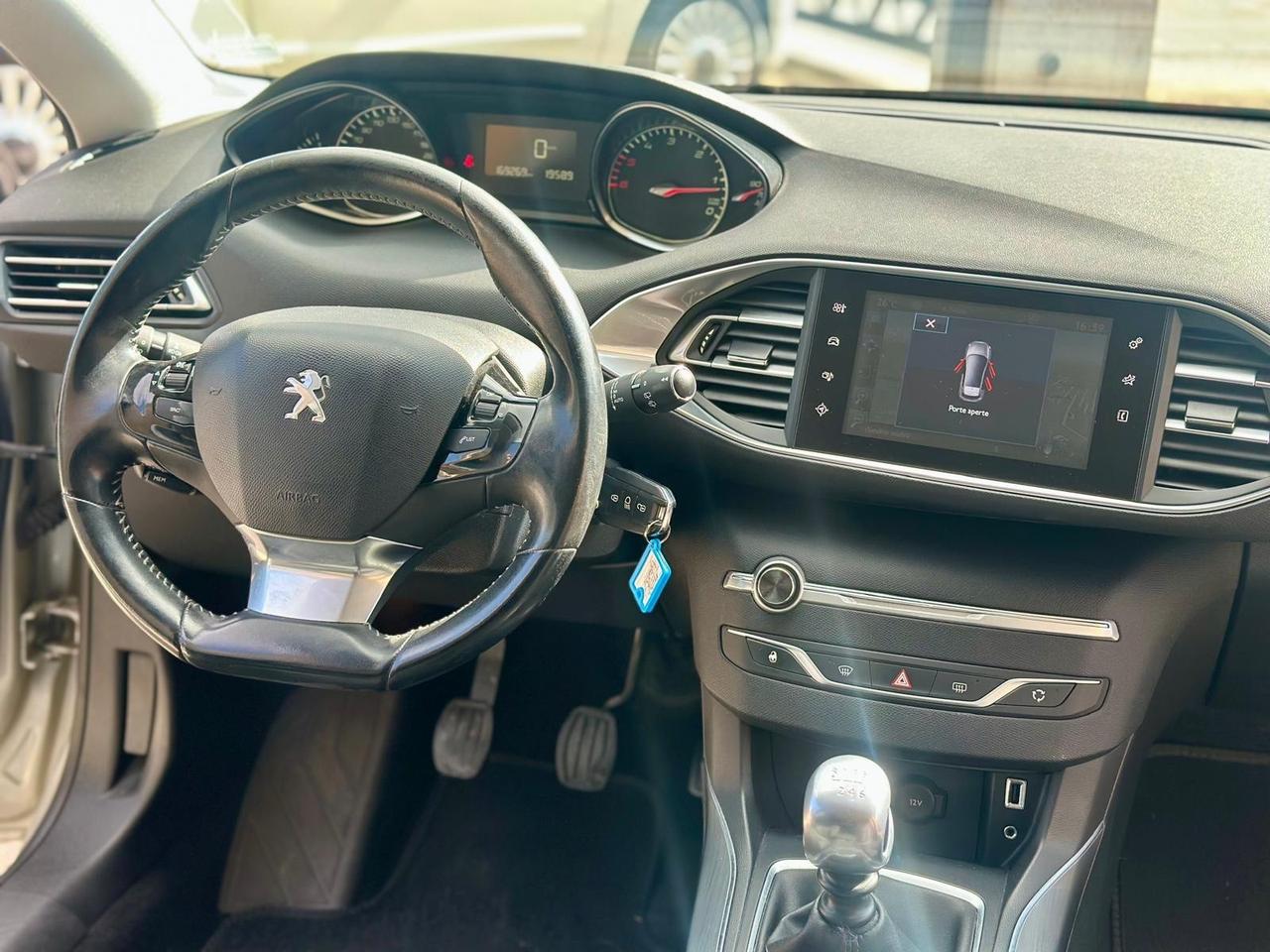 Peugeot 308 BlueHDi 120 S&S Allure