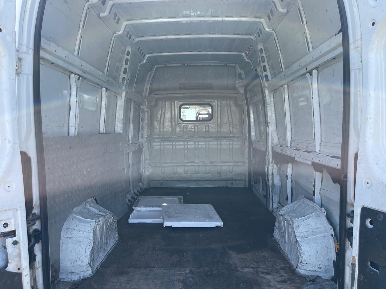 Peugeot Boxer 2200 HDI 335 PLM TA
