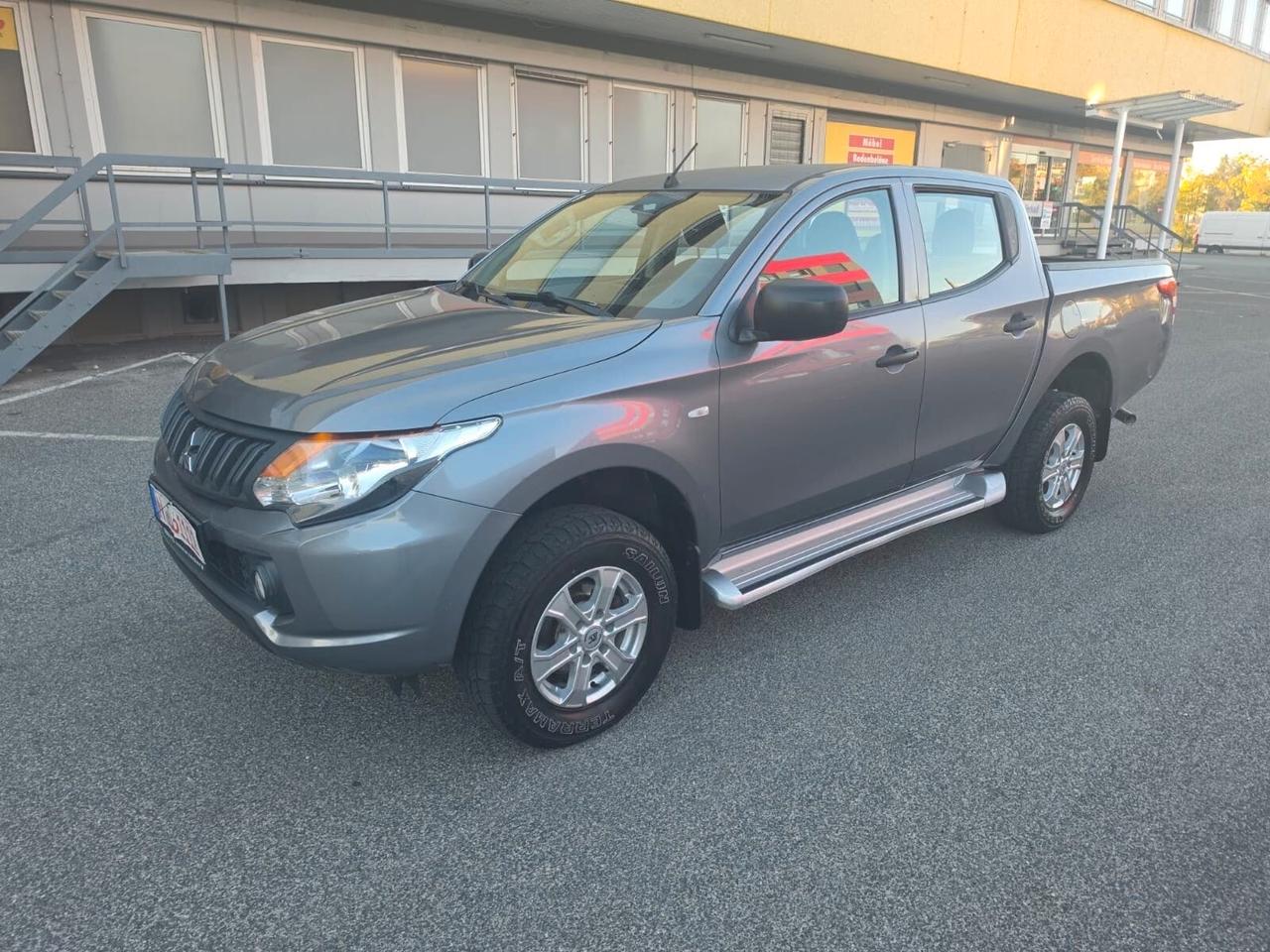 Mitsubishi L200 DC CLIMA CERCHI E GANCIO