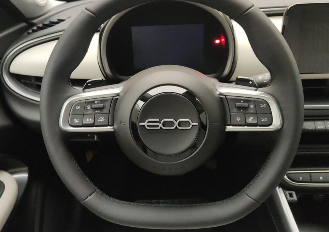 FIAT 600 IV 2023 1.2 MHEV 110CV DCT LA PRIMA
