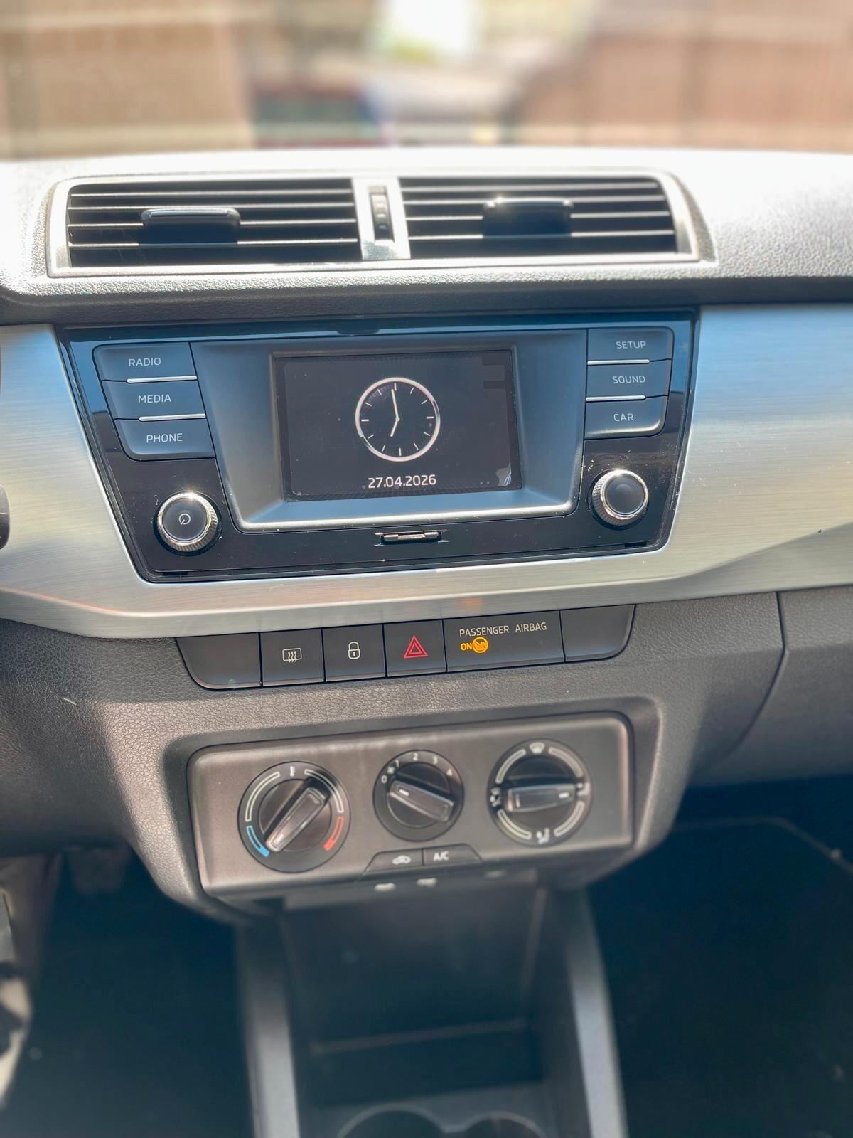 Skoda Fabia 1.0 TSI Color Argento