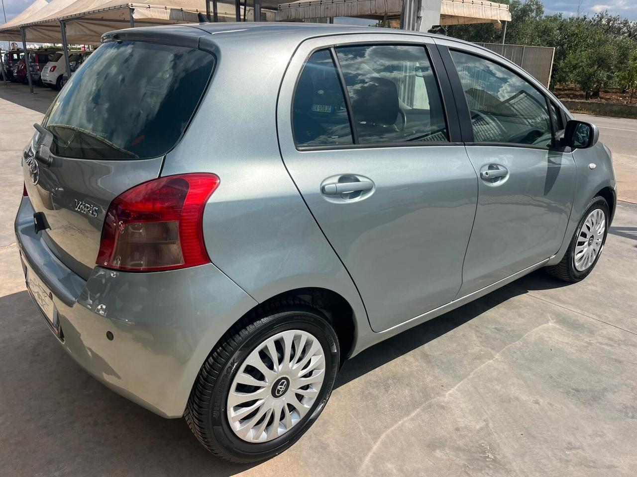 Toyota Yaris 1.3 5 porte M-MT CAMBIO AUTOMATICO