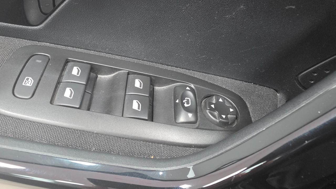 Peugeot 208 BlueHDi 75 5 porte Allure